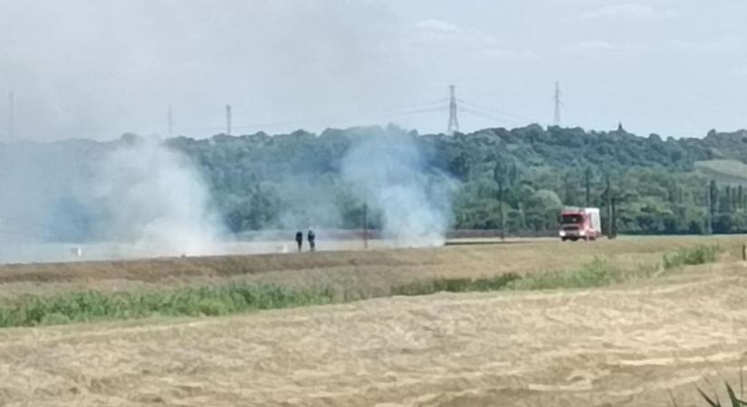 Komoly baj történt, egy leszakadt nagyfeszültségű kábel okozott tüzet Lőrincinél - Heol