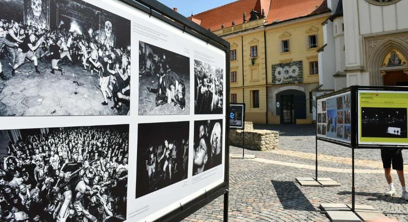 Felháborodást váltott ki a keszthelyi Fő térre telepített sajtófotó-kiállítás - Zaol