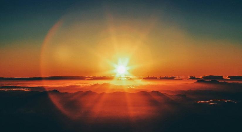 Sungazing: ezt gyakorold a mentális egészséged érdekében - Well and Fit