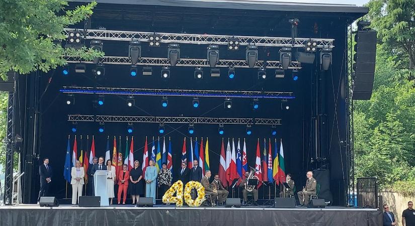 Európa határok nélkül: 40 éves a schengeni egyezmény - Népszava