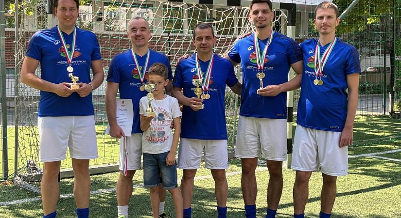 A Médiacentrum Debrecen focicsapata nyerte az Arany Glóbusz médiakupa országos döntőjét - Dehir