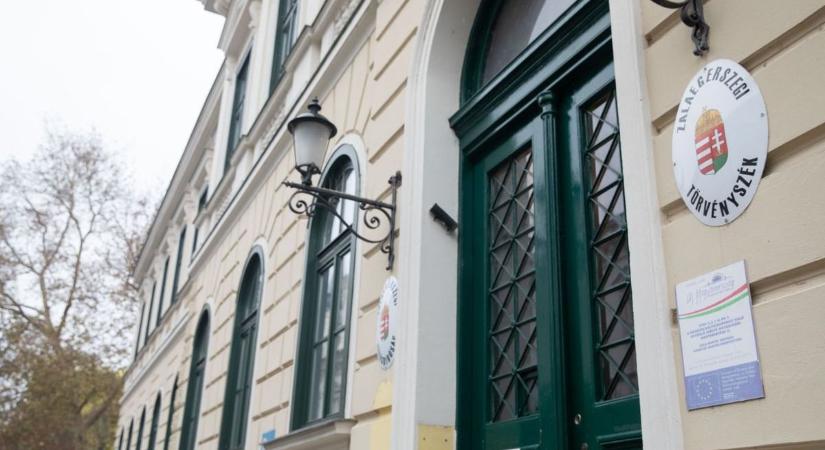 Hárommillió forintért ígértek téglát a csalók - Zaol