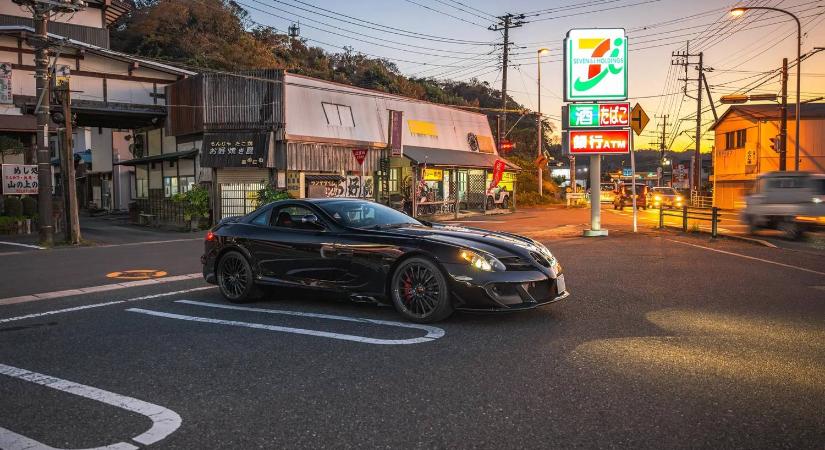 Malacperselyt feltörni, eladó az egyik legritkább McLaren-Mercedes SLR! - Totalcar