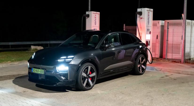 Villanyautóval az Adriára: Porsche Macan Turbo – ezt kell überelni - Villanyautósok