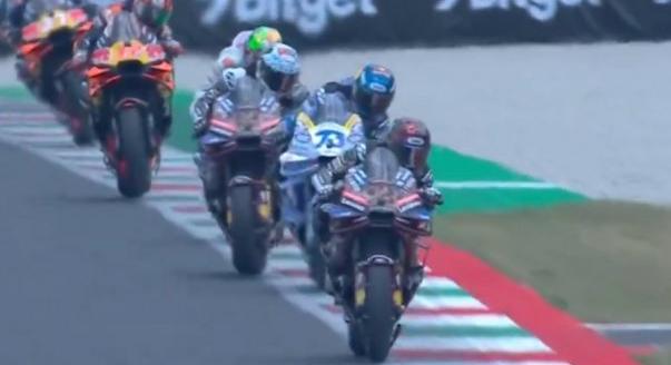 Öldöklő csata után sima Marquez-siker Mugellóban - Formula