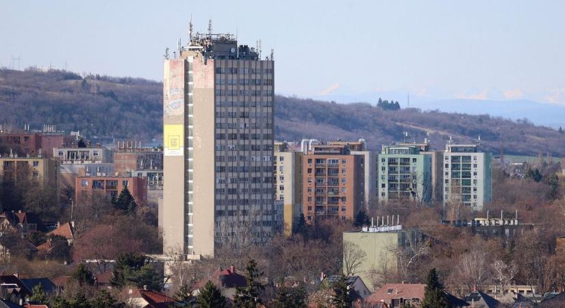 Eszméletlenül esett össze Miskolcon - mikor észrevették a járókelők, nem az történt, amire gondolt volna - Boon