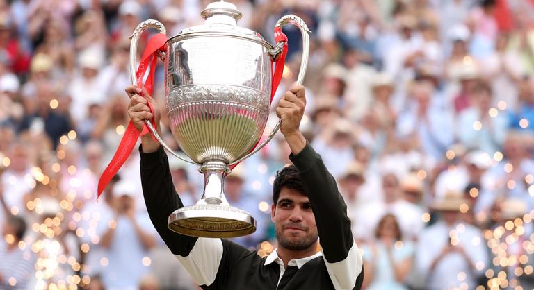 Alcaraz folytatta jó szériáját Londonban, tornagyőzelemmel hangolt Wimbledonra - Index