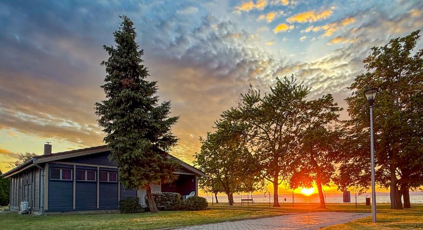 Balaton Reloaded – Nyaralás Aranypart stílusban! - Nlc