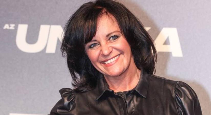 Az 54 éves Pintácsi Viki pluszkilókkal is bombázó: ma is bomlanak érte a férfiak - Femina