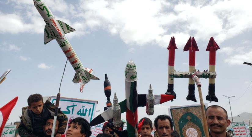 Rossz hír Izraelnek, a huszik is belépnek Irán oldalán a háborúba - Infostart - Külföld