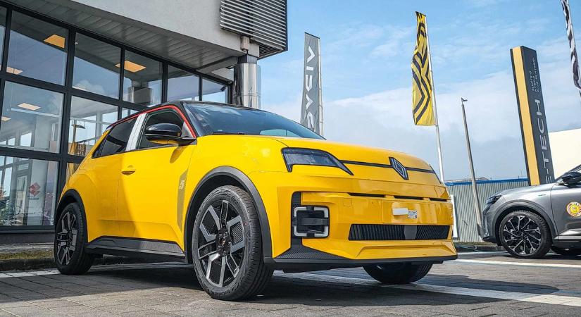 Új korszak kezdődik Kaposváron – megnyílt az A La Carte Autóház Renault–Dacia márkakereskedése és márkaszervize - Sonline