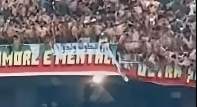 Tragédia a stadionban: kitört a lelátó fémkorlátja, három halott, 81 sérült - Blikk - Sport
