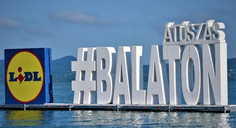 Teltházas a 43. LIDL Balaton-átúszás: 10 500-an úsznak az 5,2 km-t! - Veol