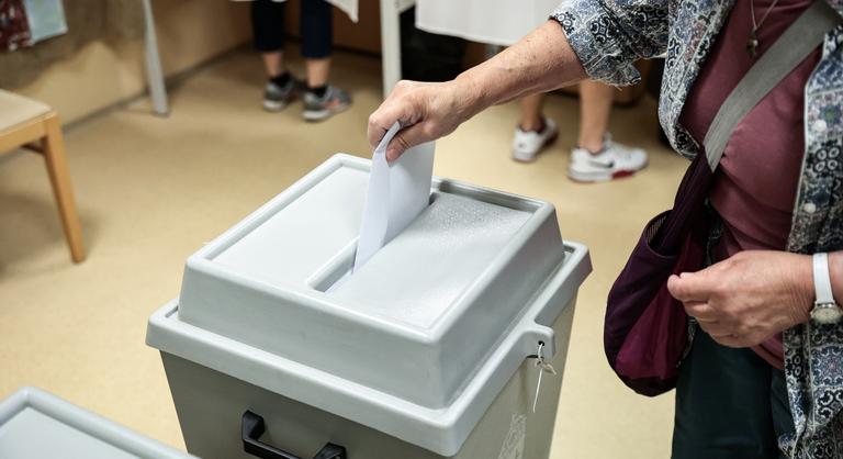 Olyan döntéseket hozott a parlament, amelyek alapjaiban írhatják át a jövő évi választást - Index