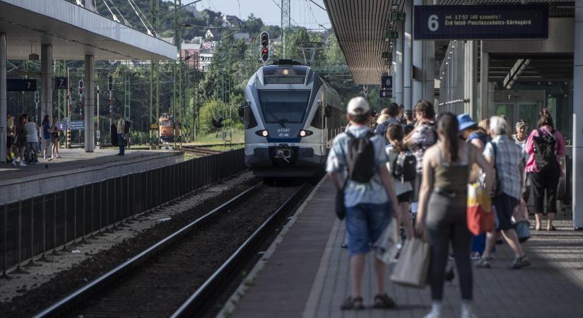A MÁV sietve leszögezte, semmi köze a Holavonat portálhoz - Népszava