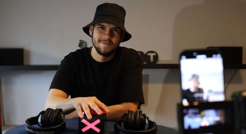 „Úgy szeretnék…” – ezzel a számmal lépett be a fehérvári dj a saját zenék világába - Feol