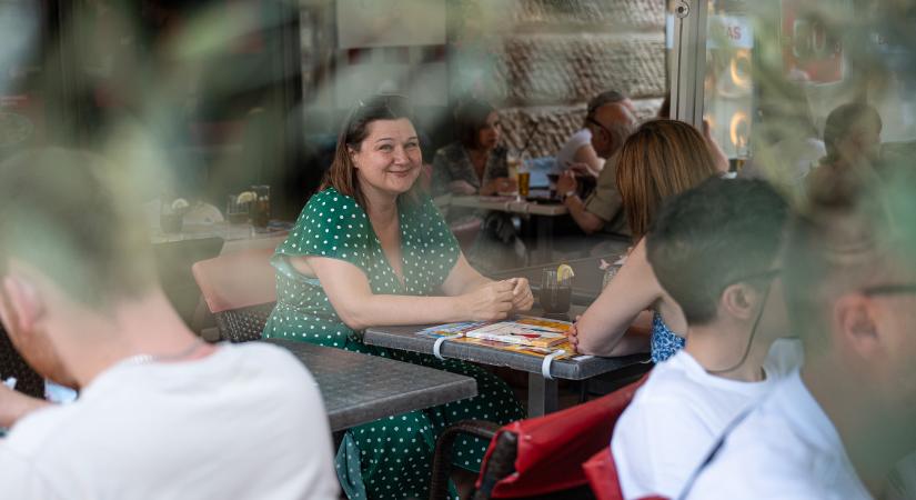 „Az elején mindenki nagyon unott és menő, a végén meg nem akarják abbahagyni” – Hogy állnak a kamaszok az irodalommal? - Nlc