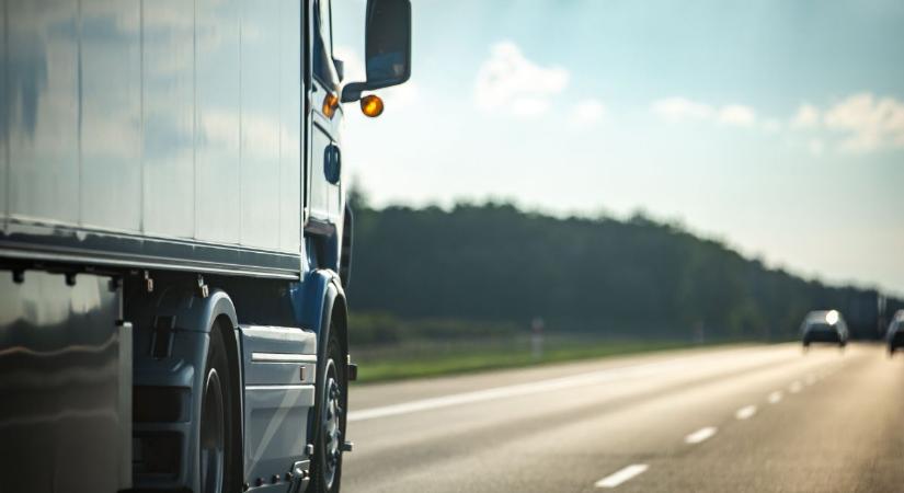 Több mint 70 milliós kárt okozott a hamis szállítmány, videó is készült a NAV akciójáról - BAON