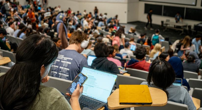 Így csapolják meg álegyetemisták az amerikai diákhitelrendszert - Index - Külföld