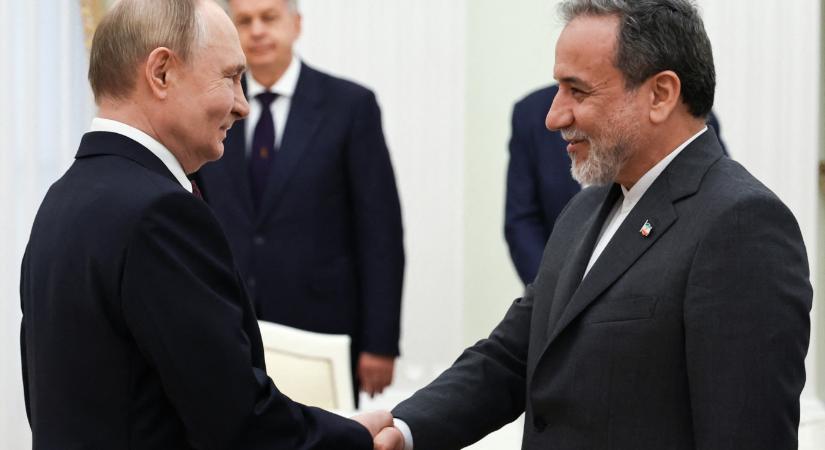 Putyin találkozott az iráni külügyminiszterrel, és „teljesen provokálatlan” agressziónak nevezte az Irán elleni csapásokat - 444.hu