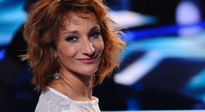 Feketébe borult Keresztes Ildikó oldala - ContextUs