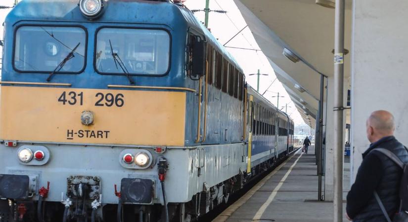 Vonat helyett busz? Így változott meg az utasok terve egy pillanat alatt! - Boon