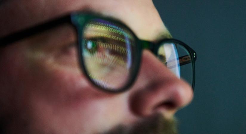 Ma már nem elég a jelszómenedzsment a kiberbűnözés elleni védekezésben - Qubit