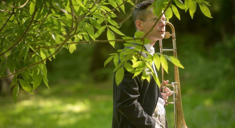 Zenél az erdő, zenél az erdő... - Koncert.hu