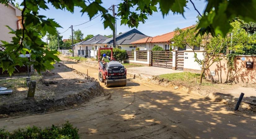 Örülhetnek a lakosok, újabb út újul meg heteken belül Debrecenben - Haon