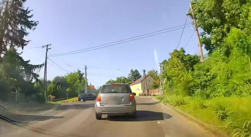 „Csak kedves akart lenni”  hatalmas vitát váltott ki ez a forgalmi szituáció (VIDEÓ) - Bama
