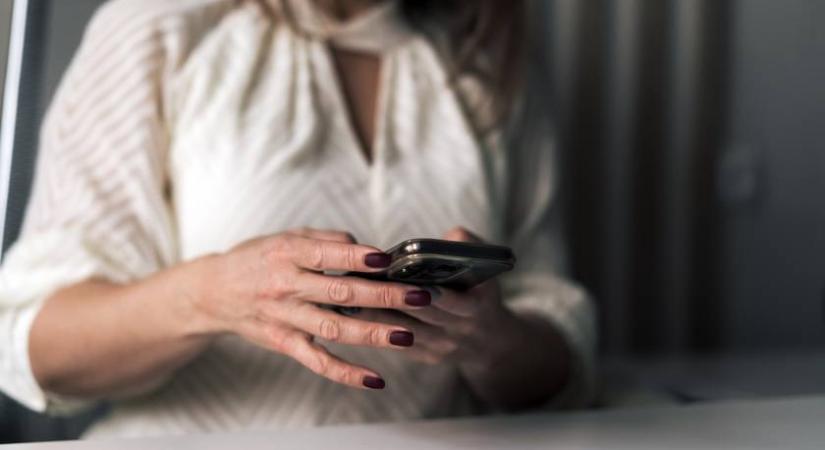 Ne dőlj be, ha ilyen SMS-t kapsz! Ajándékot ígérnek, súlyosan megkárosítanak a csalók - Femina