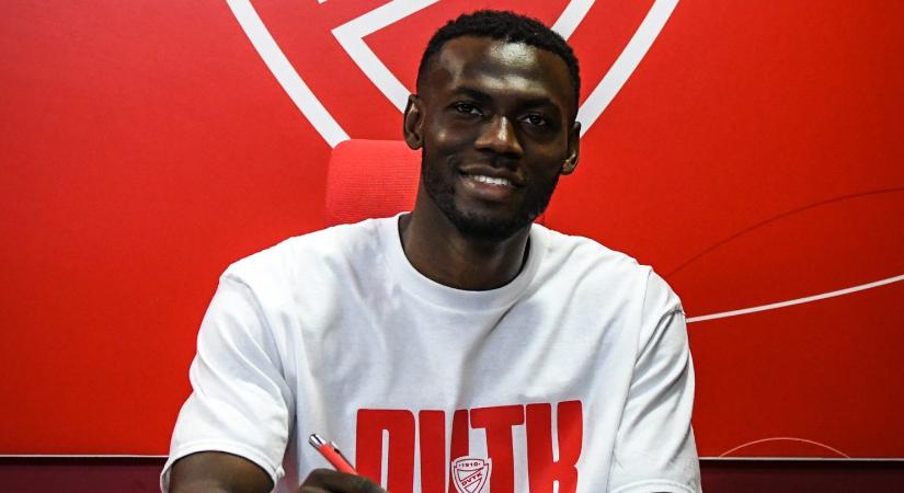 Három bajnoki címet és egy MK-t nyert a Fradival a Diósgyőr új igazolása - hivatalos - Csakfoci
