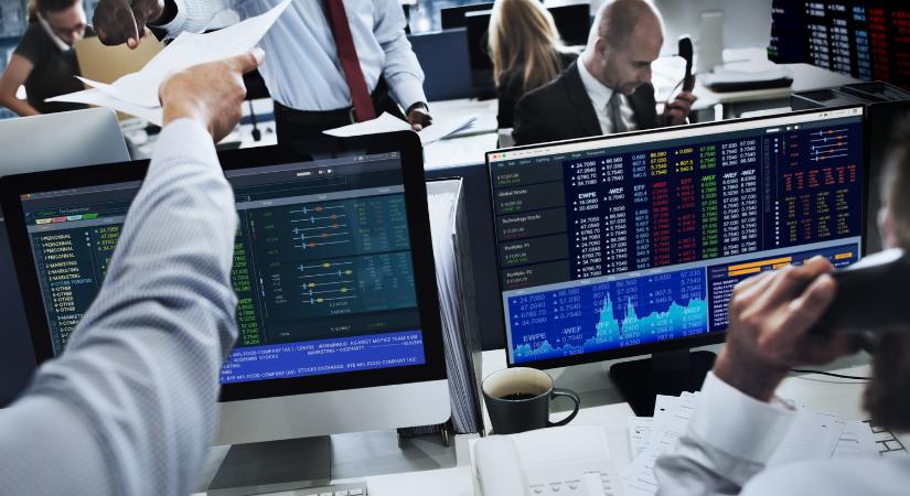 30 évre eladósodott a magyar állam közel 7%-os éves kamatok mellett - Portfolio