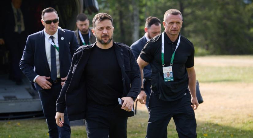 Több merényletet is terveztek Volodimir Zelenszkij ellen: kétszer próbálták már megölni az ukrán elnököt - Blikk - Kvíz