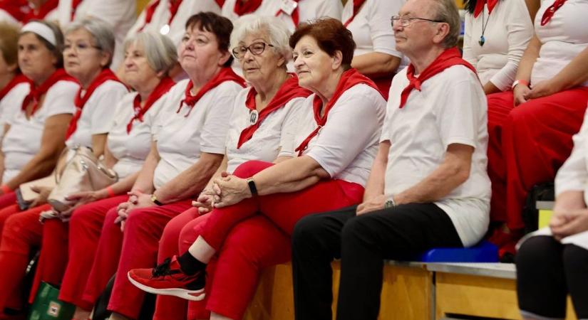 Elképesztő, mit műveltek a nyugdíjasok Szolnokon – a fiatalok is csak ámultak! - Szoljon