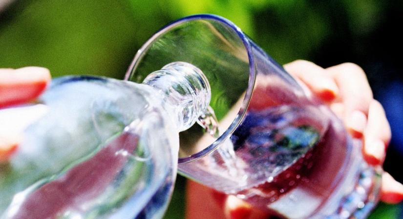 Ennyi folyadékot kell inni kánikulában, hogy ne legyen baj - Kisalföld