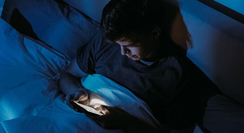 Lájkokért halnak meg gyerekek? 5 internetes kihívás, amely tragédiához vezethet - Nőklapja
