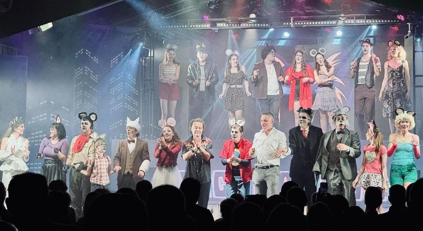 Szikora Róbert is ott volt az erődben – Remek programokkal készültek a nyárra - Kemma