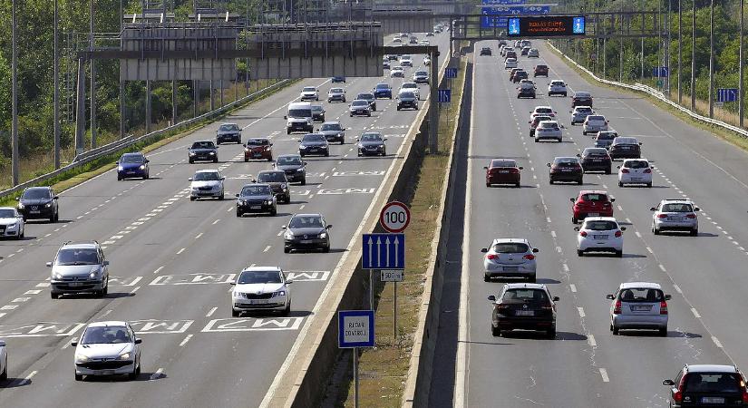 Hőgutát és borsos bírságot is kaphatnak az autósok a kánikulában - Napi.hu