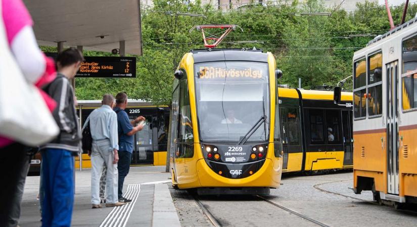 Új villamosok állnak forgalomba Budapesten: ezeken a vonalakon szállítják majd az utasokat - VG