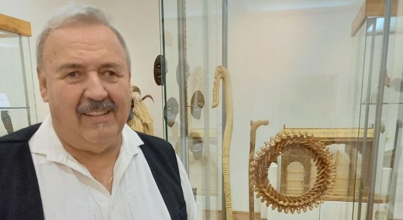 Az ország legjobbjai közt a zalai fafaragók – a kutyagerinc elhozta a fődíjat - Zaol
