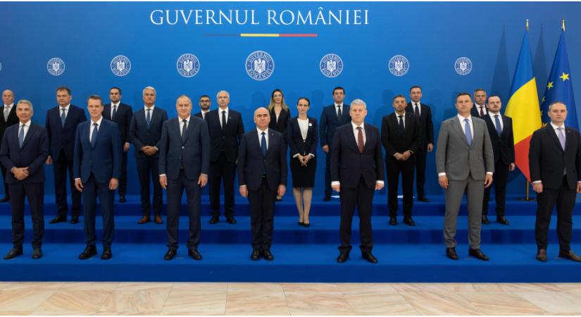 Elkezdte a munkát a Bolojan-kabinet: a nyáron rendeletekkel kormányozhat - Maszol