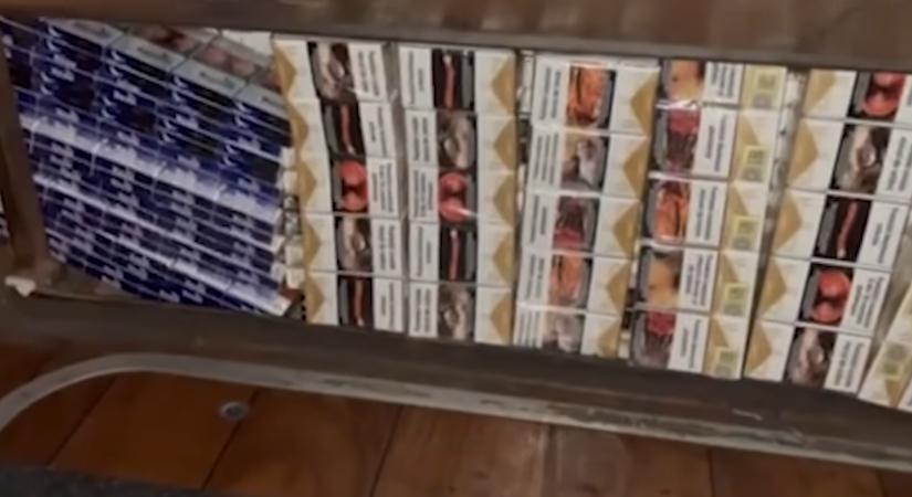 Négyezer doboz csempészett cigarettát találtak egy moldáv buszban  videó - HírTV