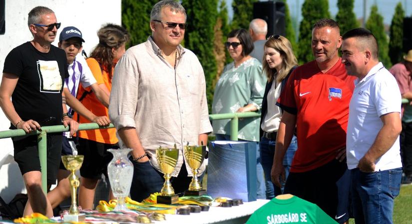 26 év után Dárdai Pál búcsúztatta a klublegendát – videóval - Feol