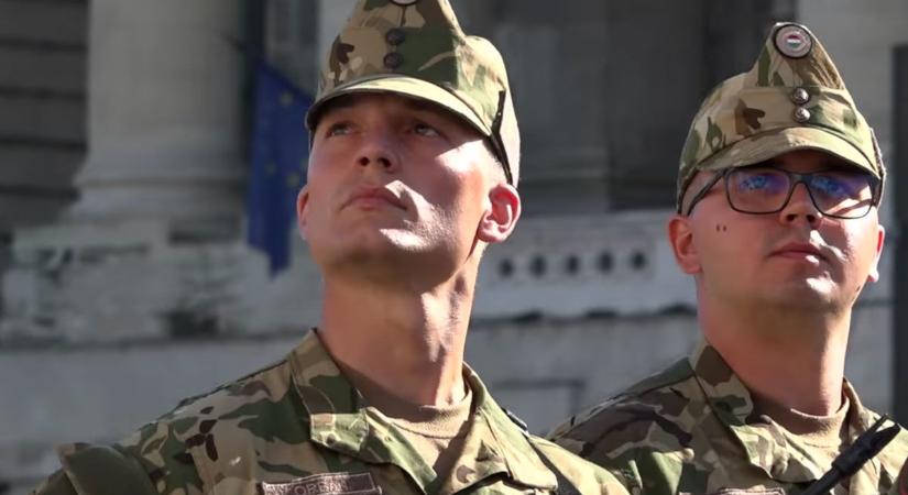 Orbán Gáspár brit katonai elitiskolában végzett a Honvédelmi Minisztérium ösztöndíjasaként