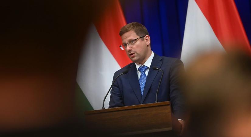 Valóban megszegte ígéretét Gulyás Gergely a választási szabályok módosításáról? - Mandiner