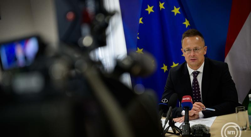 Szijjártó Péter: „az elmúlt majdnem tizenegy éves karrierem egyik legdurvább mondatát hallottam Brüsszelben” - Külhoni Magyarok