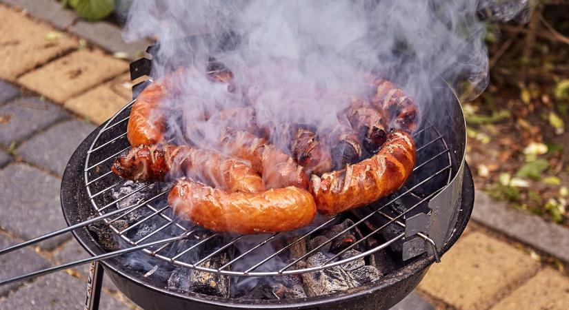 Grillezés miatt feljelentették a szomszédjai, így állt bosszút - Nlc