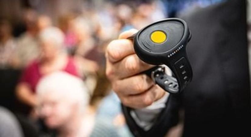 Ravasz átverés terjed: így próbálják meg kifosztani a nyugdíjasokat a Gondosóra nevében - Duol