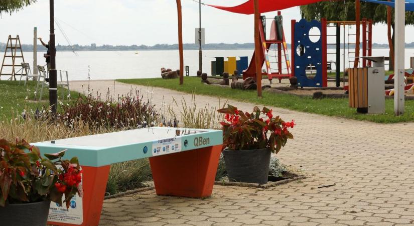 Balatoni csobbanás féláron! – így strandolhatnak a sármellékiek - Zaol